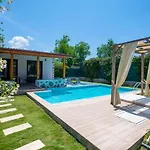 Eroglu Villa *