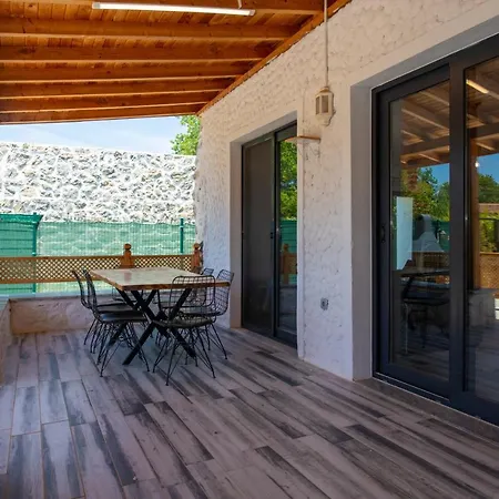 Eroglu * 费特希耶