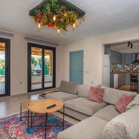 Eroğlu Villa