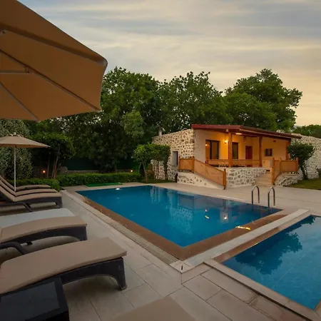 Vila Eroglu *